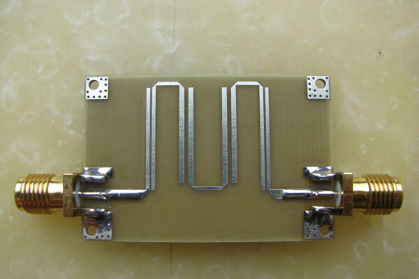 Data Sheet 4040 MHz Microstrip Bandpass Filter MB 5966