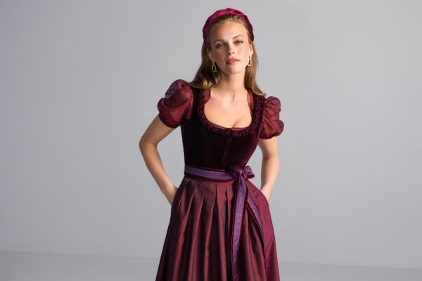 10 Beautiful Dirndls with Velvet Bodices Perfect for Any Occasion